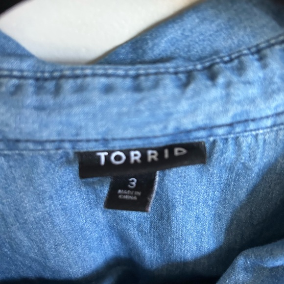 Torrid size 3 mid weight super soft denim button up shirt - Picture 3 of 6